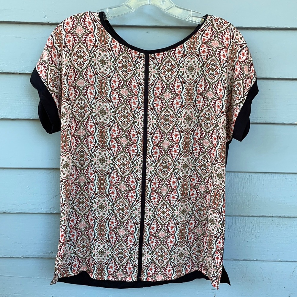 Beautiful Ivanka Trump blouse!